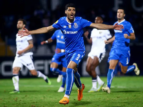 Kirim Tim Pemandu Bakat di Laga Famalicao vs Porto, Liverpool Lirik Siapa?