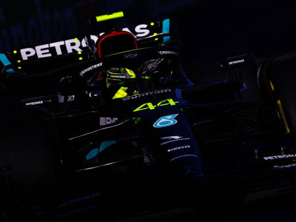 Lewis Hamilton Rasakan Peningkatan dari Mobil W14 Mercedes