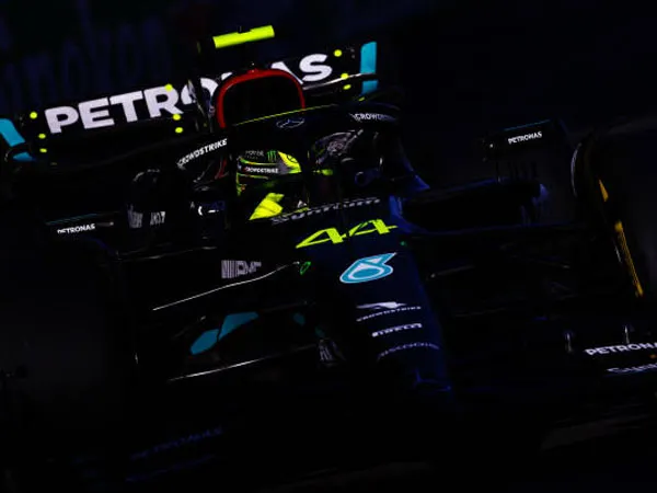 Lewis Hamilton Rasakan Peningkatan dari Mobil W14 Mercedes