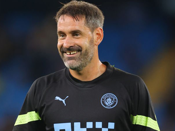 Txiki Begiristain Ungkap Alasan Man City Perpanjang Kontrak Scott Carson