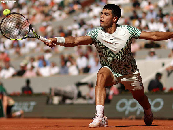Hasil French Open: Carlos Alcaraz Tak Biarkan Taro Daniel Halangi Jalan