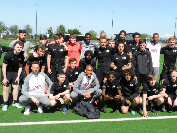 Tiga Pemain Liverpool Sudah Mulai Kursus Ilmu Kepelatihan, Siapa Saja?