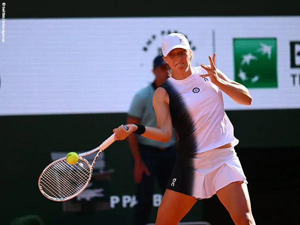 Hasil French Open: Iga Swiatek Tenggelamkan Claire Liu Pada Hari Jadi