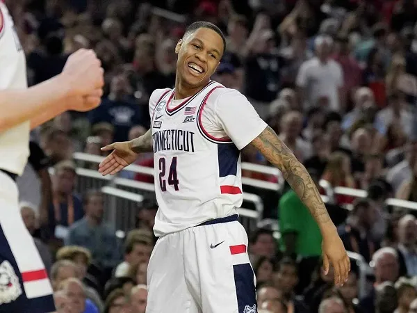 Los Angeles Lakers berpotensi ambil Jordan Hawkins di NBA Draft 2023.