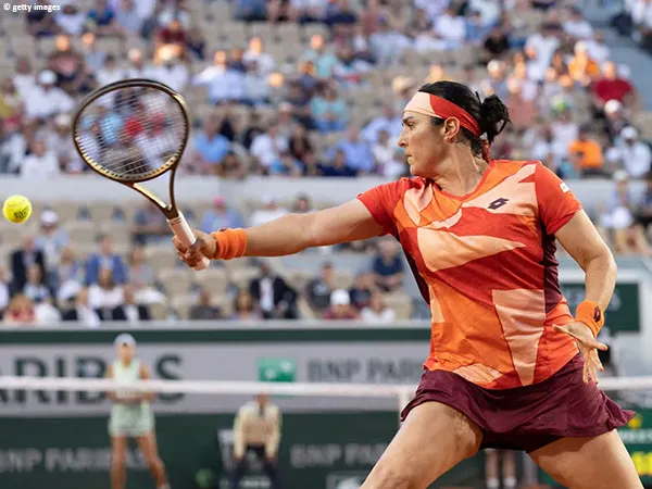 Hasil French Open: Ons Jabeur Jejakkan Kaki Di Perempatfinal Untuk Kali Pertama