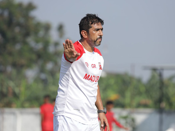 Madura United Resmi Tunjuk Gerson Rodrigues Sebagai Pelatih Kiper