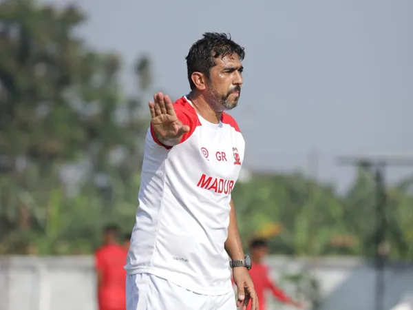 Pelatih kiper anyar Madura United, Gerson Rodrigues