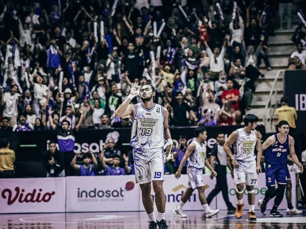 Prawira Bandung berhasil menang tipis atas Pelita Jaya Bakrie.