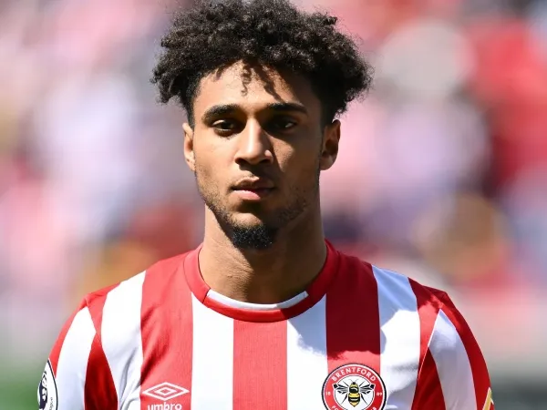 Brentford mempermanenkan transfer Kevin Schade dari Freiburg