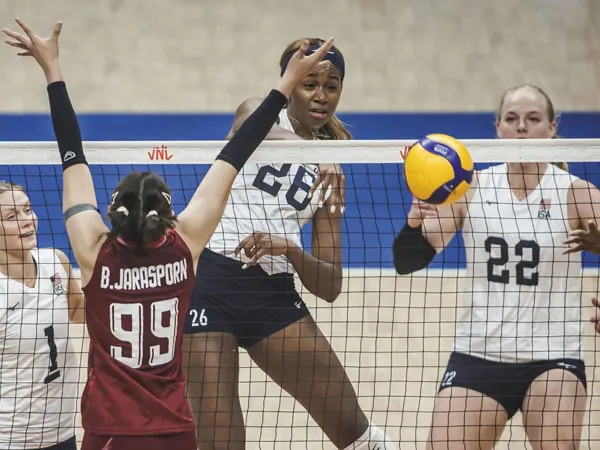 VNL 2023: Raih Kemenangan Keenam, Amerika Serikat Sikat Habis Thailand