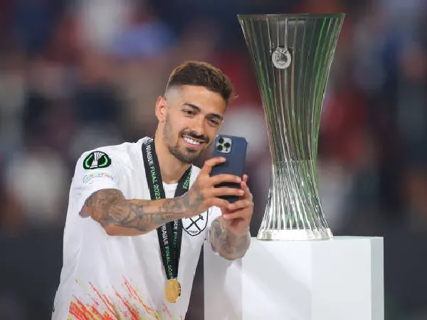 Manuel Lanzini mengakhiri kariernya bersama West Ham United