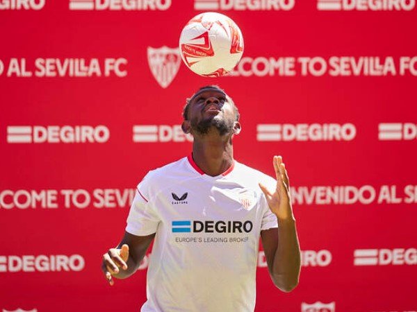 Perkuat Lini Belakang, Milan Bidik Tanguy Nianzou dari Sevilla