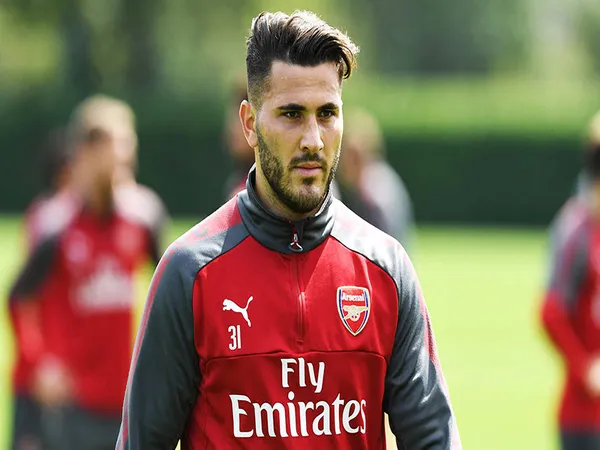 Bekas Bek Sayap Arsenal Sepakat Gabung Atalanta