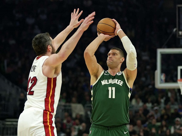 Los Angeles Lakers Berpotensi Bajak Brook Lopez Dari Bucks