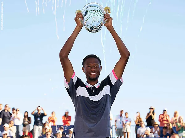 Christopher Eubanks Angkat Trofi Kemenangan Pertama Dalam Karier Di Mallorca