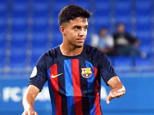 Villarreal Resmi Umumkan Rekrut Gelandang Muda Barcelona