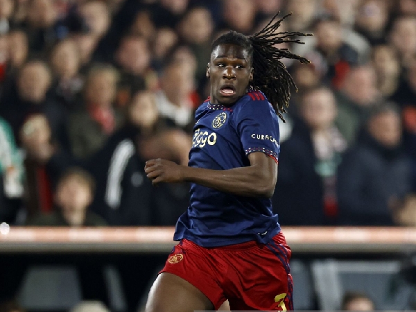 Alternatif Levi Colwill, Brighton Indentifikasi Bek Ajax