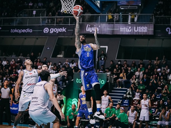 Prawira Bandung Susah Payah Hentikan Bumi Borneo di Game 1