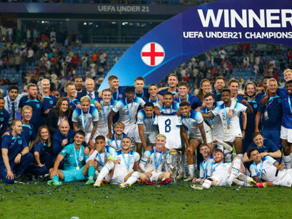 Timnas Inggris Juara Piala Eropa U21 Tanpa Kebobolan