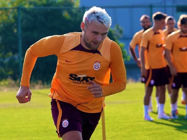 Perkuat Lini Pertahanan, Tottenham Bahas Transfer Defender Galatasaray