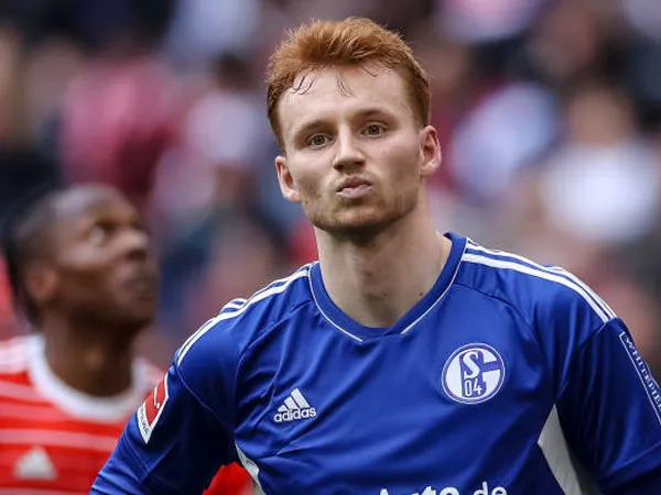 Liverpool Akan Pinjamkan Sepp van den Berg ke Mainz