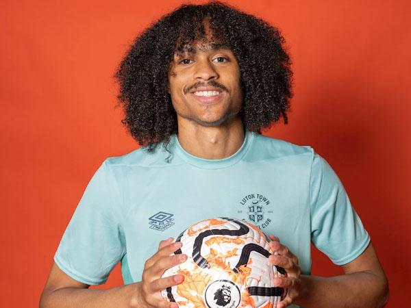 Eks Manchester United, Tahith Chong Resmi Gabung Klub Promosi Liga Premier