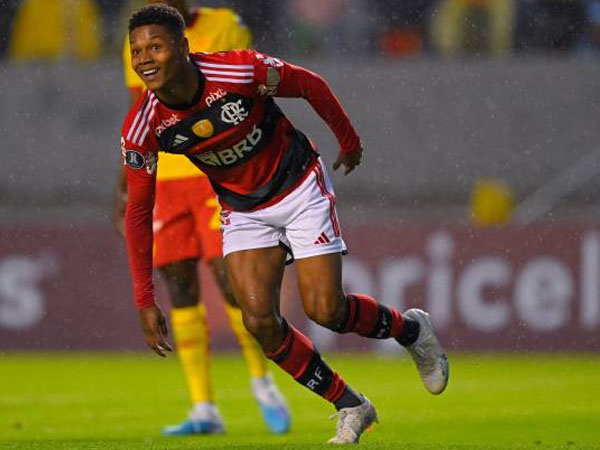 Incar Matheus Franca, Crystal Palace Kontak Flamengo