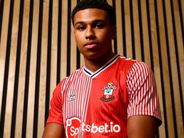 Southampton Resmi Datangkan Pemain Muda Manchester City, Shea Charles