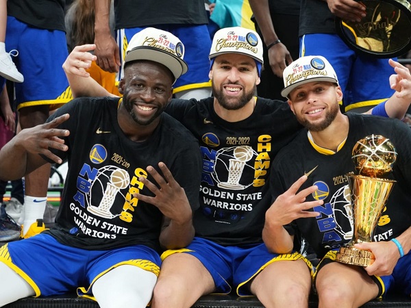 Golden State Warriors Tak Mau Pecah Kombinasi Curry, Thompson, dan Green
