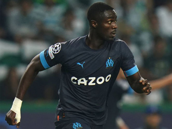 Al Nassr Intip Peluang Datangkan Eric Bailly dari Man United