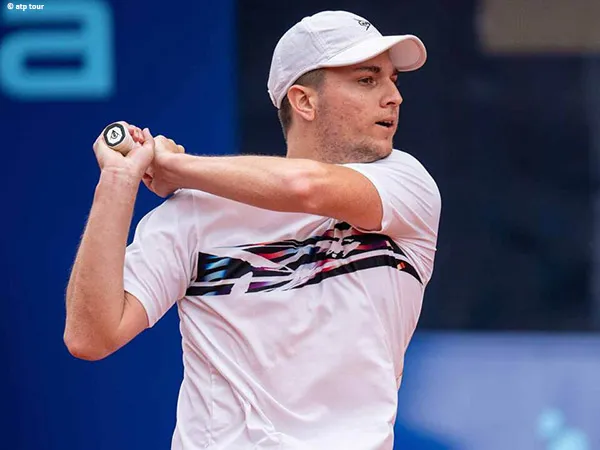 Miomir Kecmanovic Segel Tiket Semifinal Di Gstaad Dengan Penuh Perjuangan