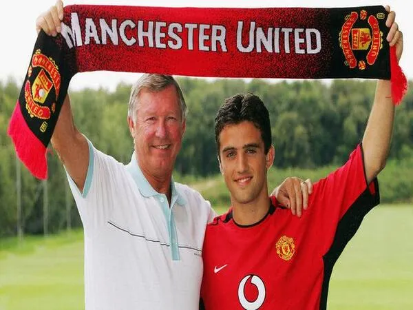 Mantan penyerang Manchester United yaitu Giuseppe Rossi, memutuskan untuk pensiun sebagai pemain profesional di usia 37 tahun / via AP Photo