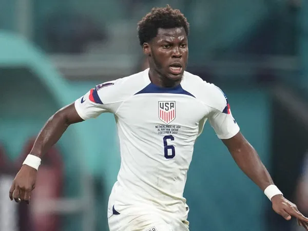 Belum komplit, Milan Masih Coba Datangkan Yunus Musah