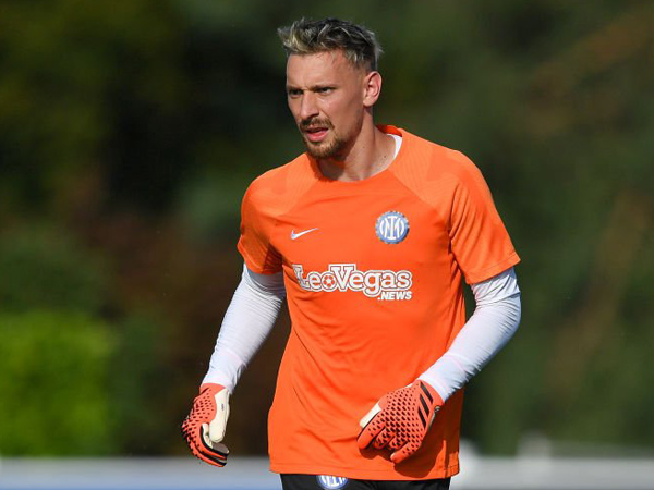 Bournemouth Segera Resmikan Transfer Ionut Radu