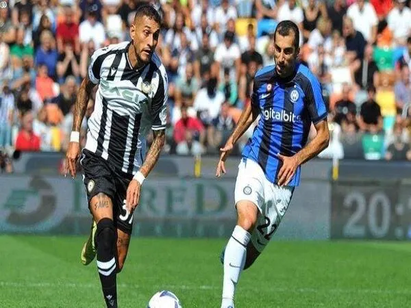 Agen dari Roberto Pereyra membenarkan jika Inter Milan tertarik untuk merekrut kliennya musim panas ini / via Getty Images