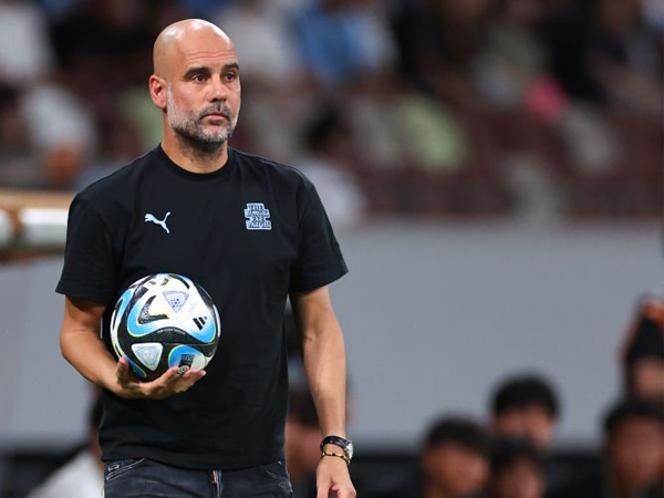 David Silva Putuskan Pensiun, Begini Komentar Pep Guardiola