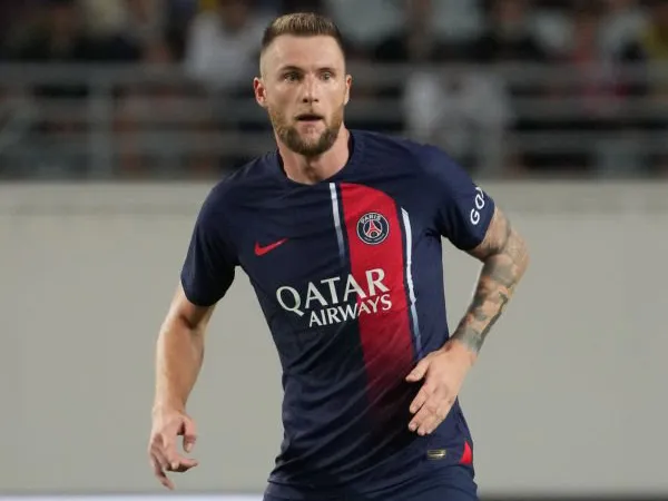Bek PSG, Milan Skriniar.