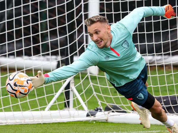 Agen: Andrei Radu Bahagia Bisa Merapat ke Bournemouth