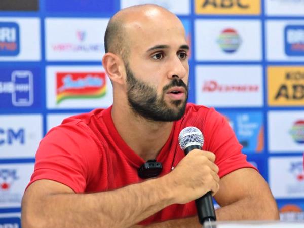 Janji Rashid Tetap Tampil Profesional Melawan Mantan Timnya