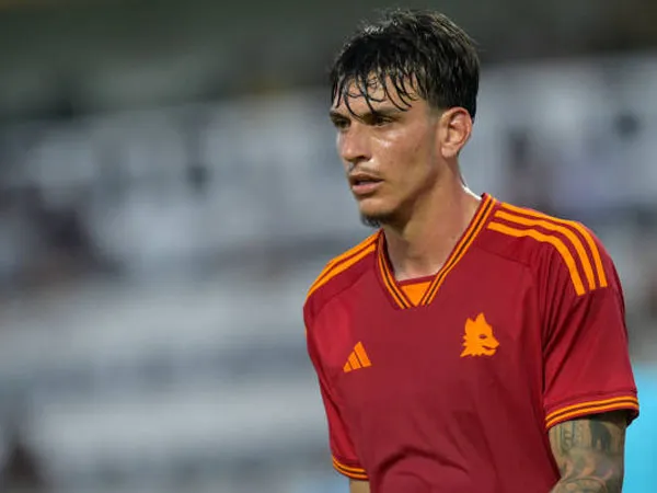 Nottingham Forest Layangkan Tawaran untuk Dapatkan Roger Ibanez