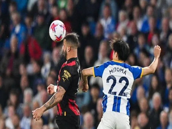 Kaoru Mitoma Dilirik Man City Sebagai Pengganti Mahrez