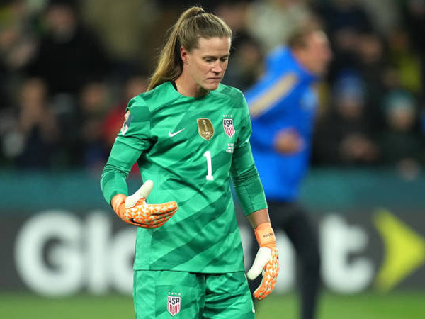 Amerika Serikat Tersingkir di 16 Besar, Alyssa Naeher Hancur