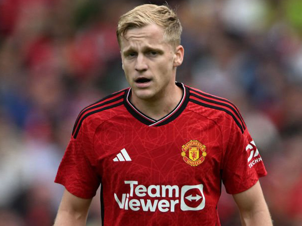 Lagi BU, Man United Segera Lepas Donny van de Beek dan Fred