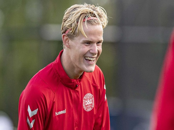 Pantaleo Corvino Konfirmasi Lepas Morten Hjulmand ke Sporting CP