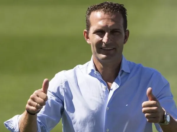 Pelatih Valencia, Ruben Baraja. (Images: Getty)