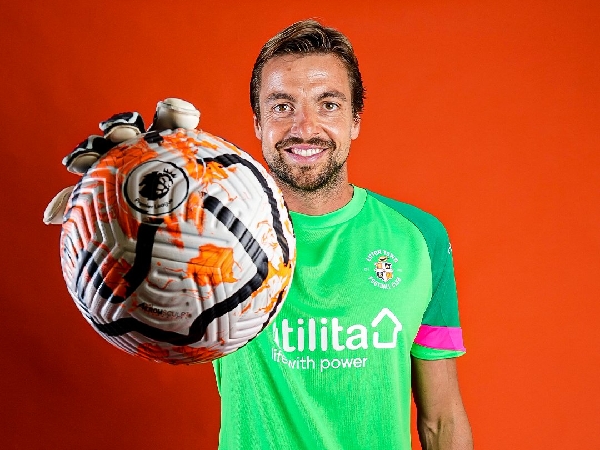 Luton Town Bawa Tim Krul Kembali ke Premier League