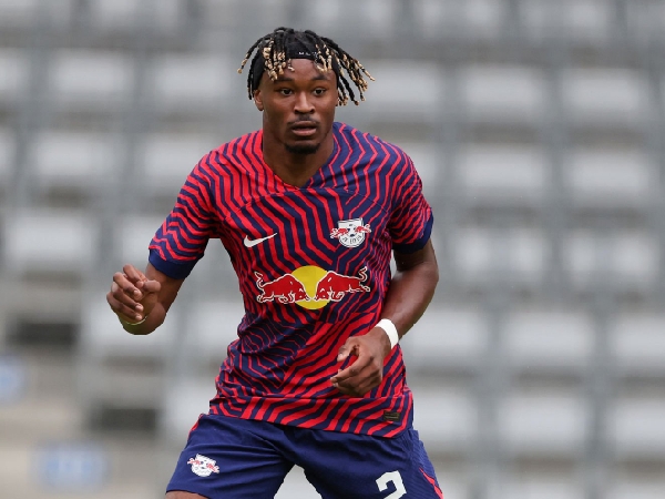 Pelatih RB Leipzig Bantah Transfer Mohamed Simakan ke Arsenal