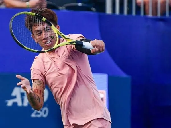 Omni Kumar Petik Kemenangan Pertama Di Winston-Salem