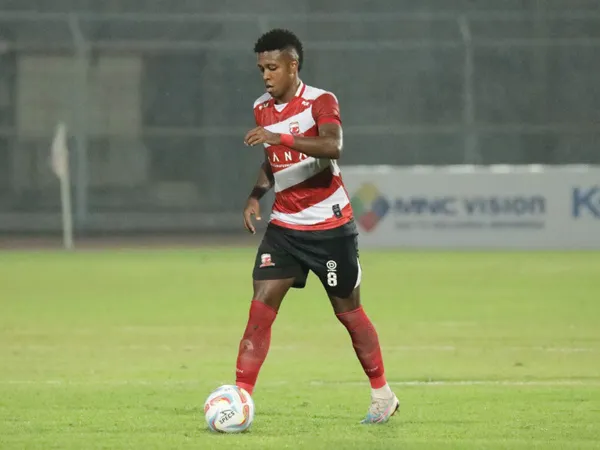 Gelandang Madura United, Hugo Gomes Jaja masih absen di laga kontra Bhayangkara FC