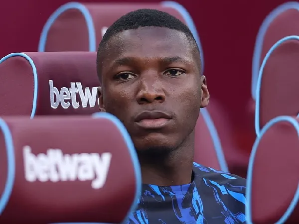 Moises Caicedo saat ini bermain untuk Chelsea